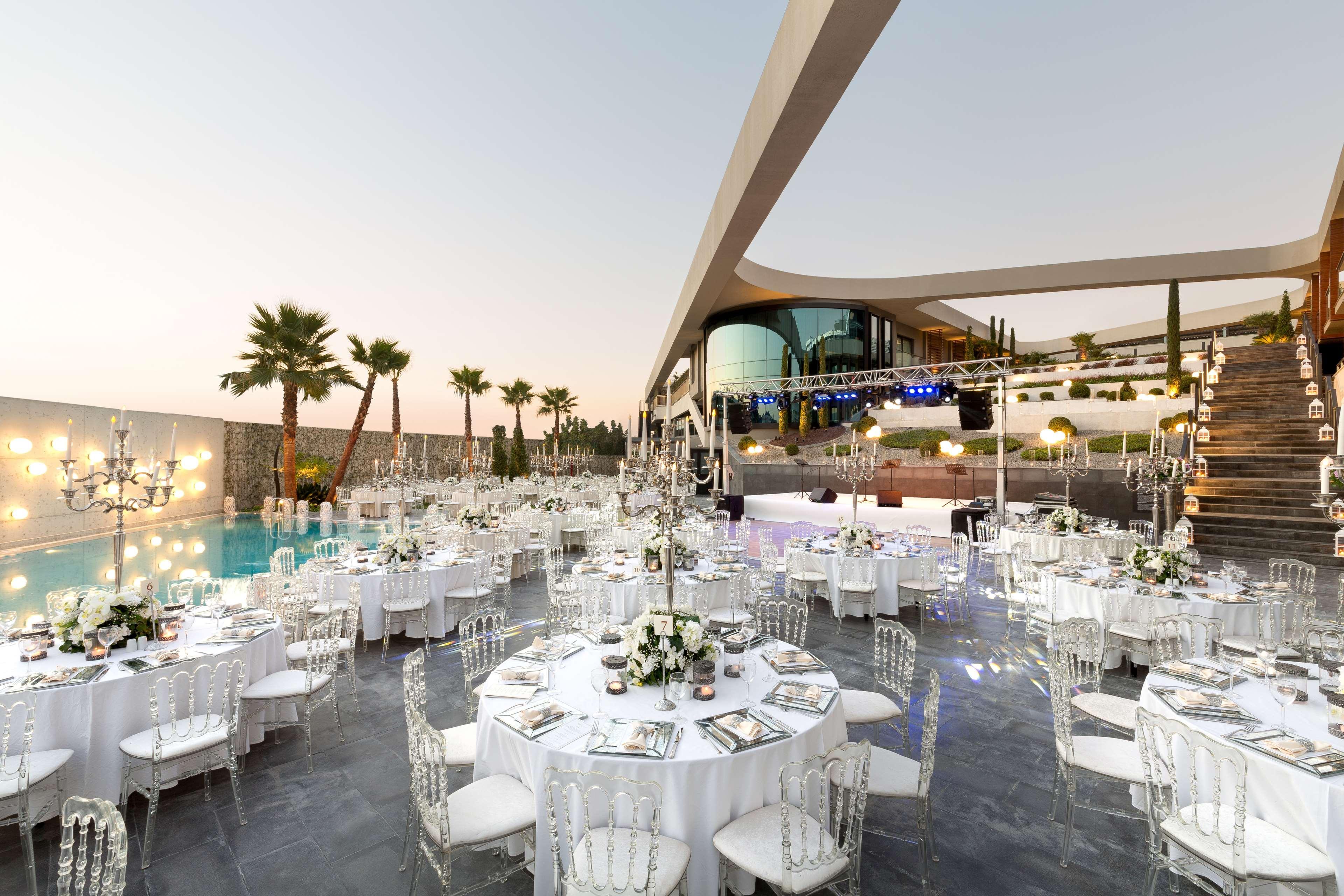 Doubletree By Hilton Izmir Airport Hotel Luaran gambar